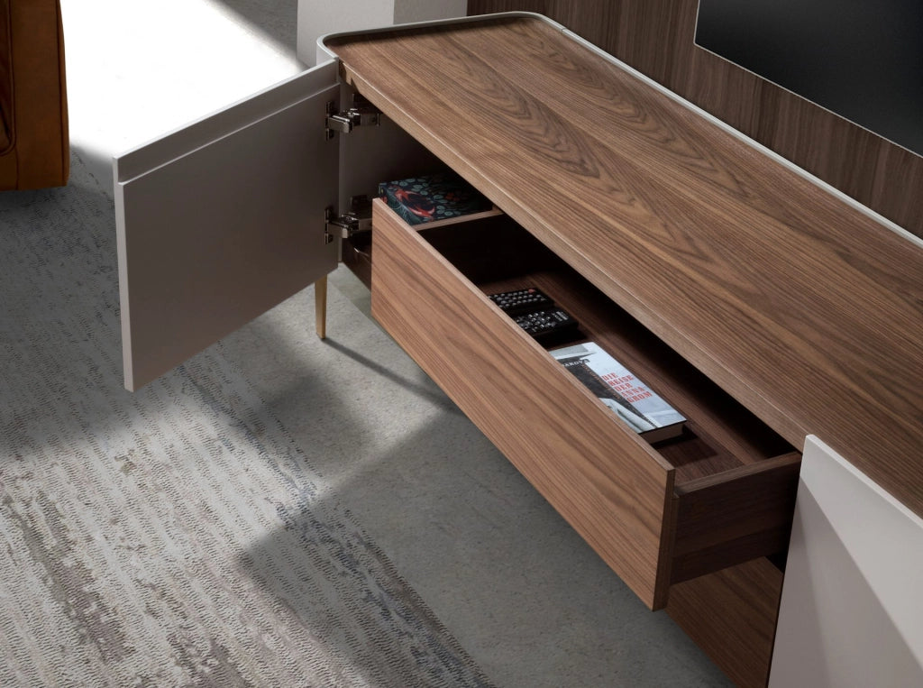 Porta TV in legno beige, acciaio lucido dorato e piano in noce