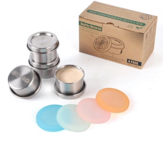 Contenitori per condimenti in acciaio inossidabile (4 pezzi) Piccoli contenitori con coperchi adatti per la conservazione delle salse | 50 ml | Copertura in silicone sostituibile | Eterno chiuso