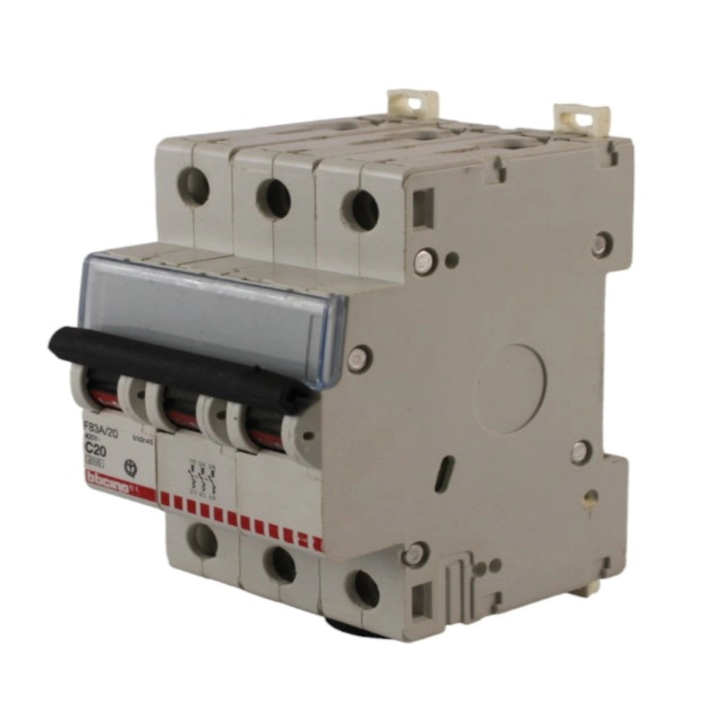 Interruttore magnetotermico 3 poli 3 moduli 20A curva C Bticino