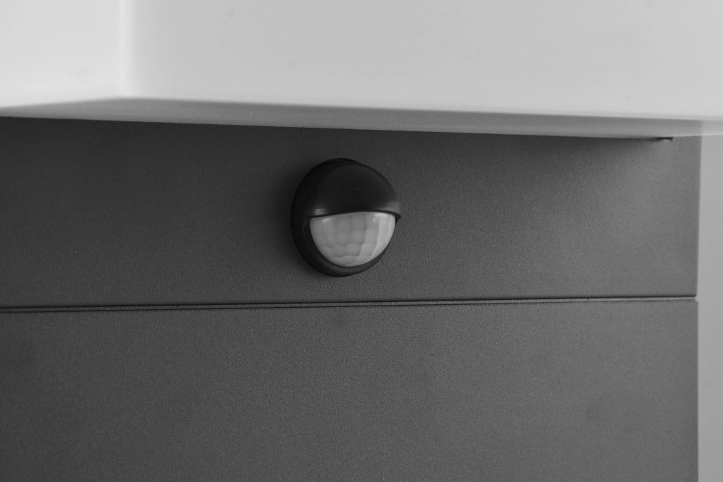 Paletto LED esterno Nestos con sensore antracite Trio