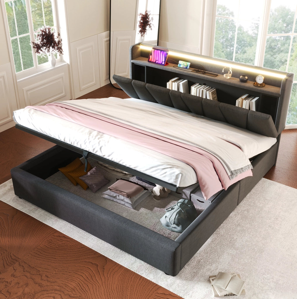 Letto imbottito 140 x 200 cm grigio con testiera contenitore, LED e ricarica USB