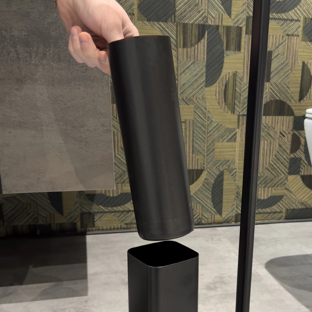 Piantana porta rotolo e scopino da appoggio in acciaio nero opaco Fusion