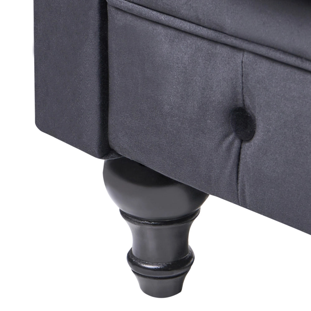 Poltrona Chesterfield Rivestimento in Tessuto Velluto Nero Gambe in Legno Scuro Contemporanea