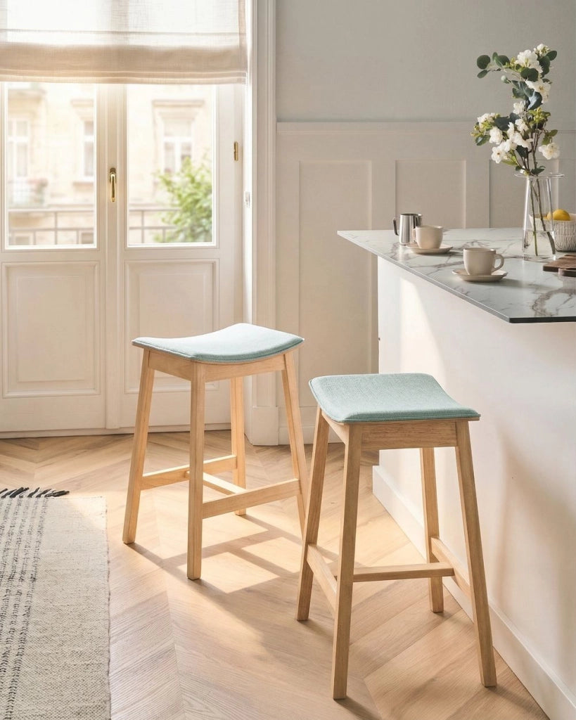 Set di 2 sedie da bar Seduta imbottita Legno chiaro e verde menta elegante