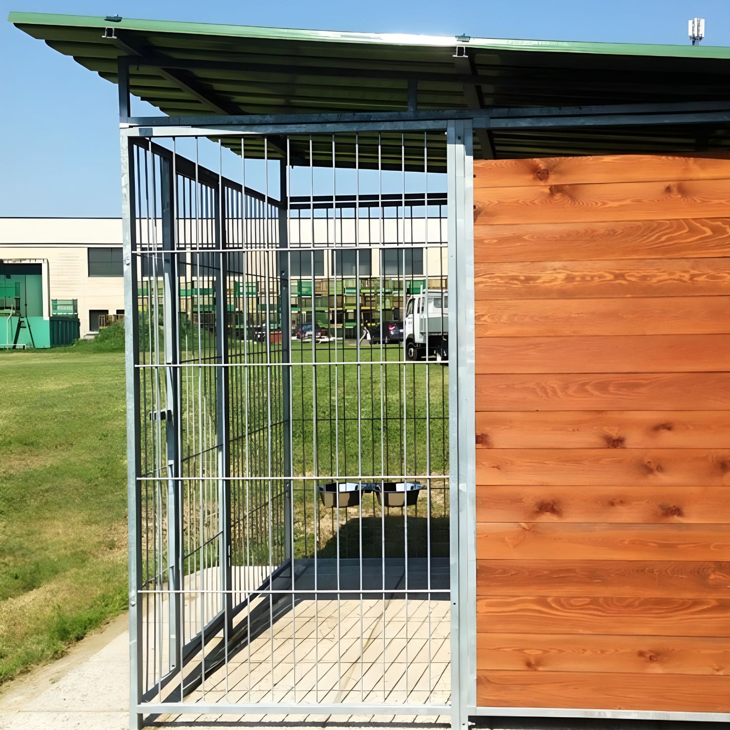 Box per cani da esterno coperto e retro in legno zincatura elettrolitica da 200x300xh180 cm