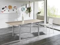 E-STYLO Tavolo allungabile con top in vetro temperato cappuccino e gambe in metallo cappuccino, 75cm X 110/170cm H. 75cm.