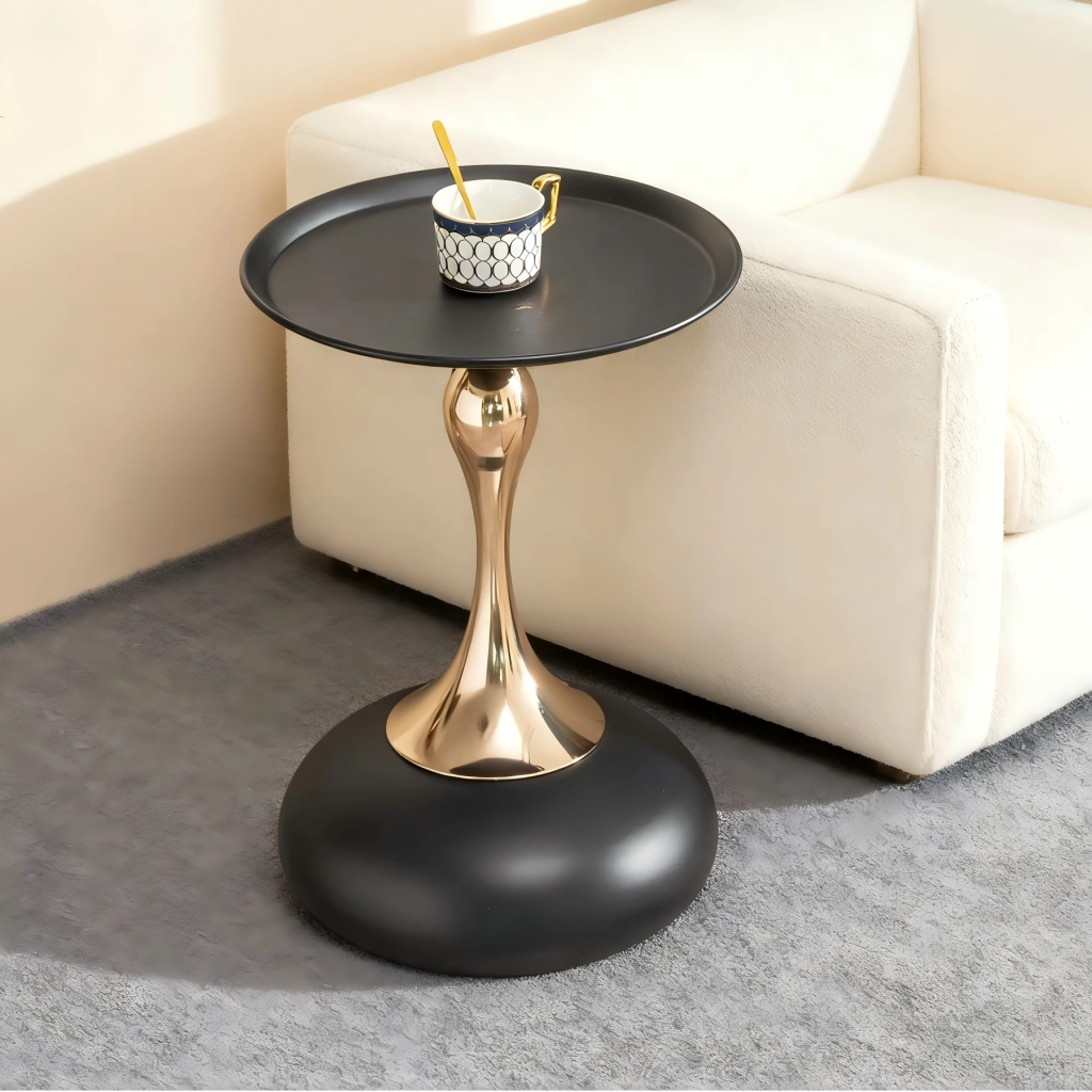 Comodino rotondo stretto con vassoio e base in metallo in legno nero e oro per camera da letto soggiorno