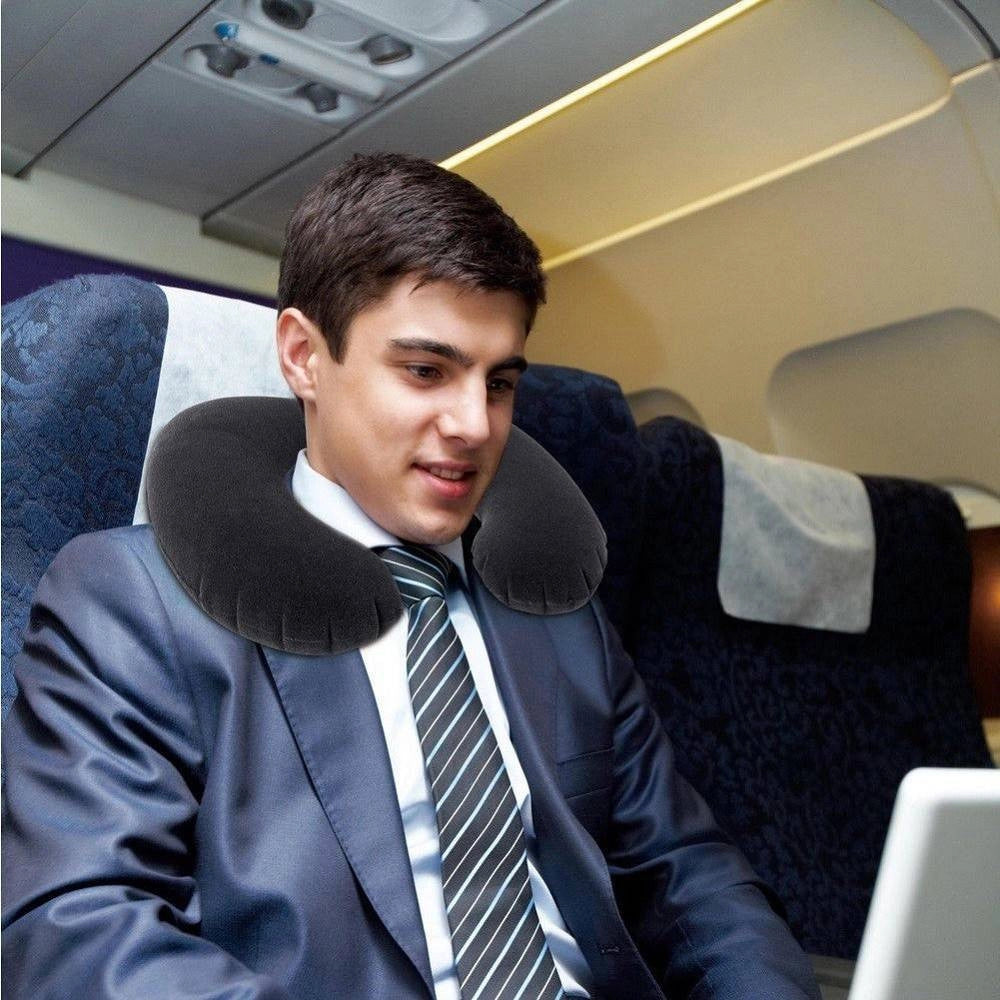 Trade Shop - Cuscino Da Viaggio Gonfiabile In Pvc Floccato Nero Treno Aereo Macchina -