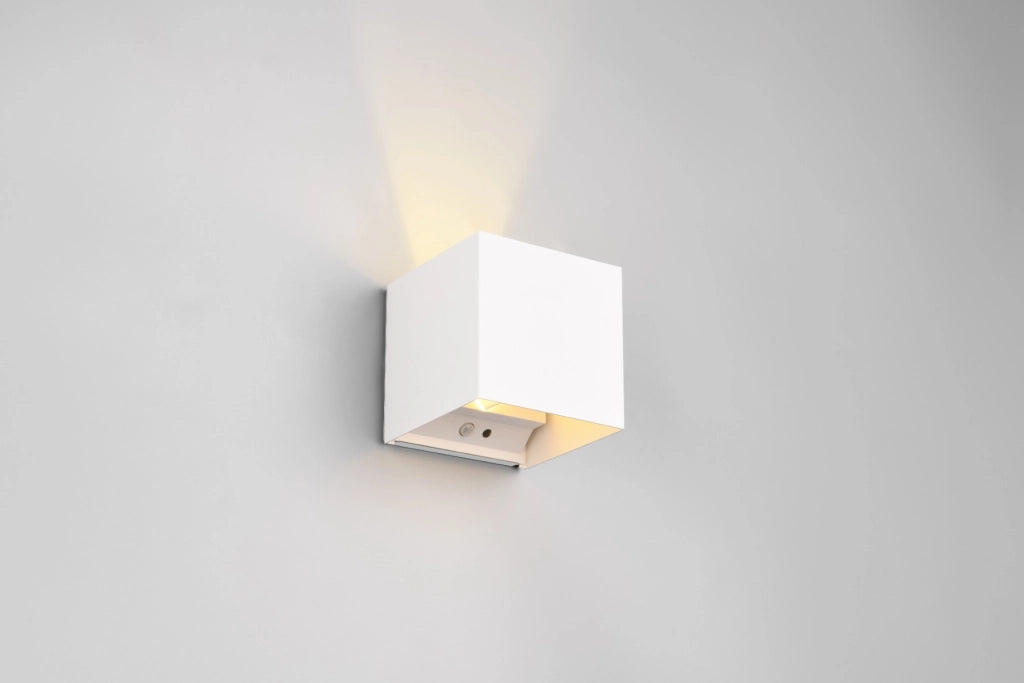 Applique LED 1W bianca sensore movimento, batteria IP44