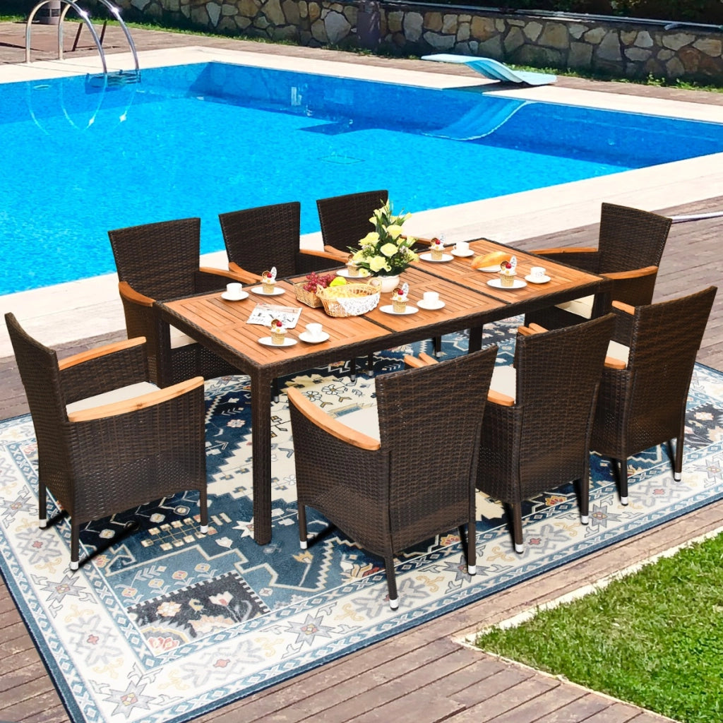 Set da pranzo in vimini con piano d'appoggio in acacia e cuscini rimovibili, Set di mobili per 8 persone Beige