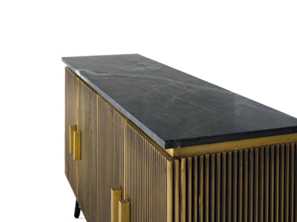 Credenza con 4 ante in legno rivestite in bronzo e piano in marmo