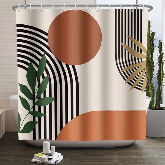 Douchegordijn in stile bohemiano con un disegno di arco solare in terracotta. Realizzato con un moderno materiale in poliestere schimmelwerend e idrorepellente, lavabile e adatto per l'uso in bagno. Dimensioni: 120 cm di larghezza x 180 cm di altezza.