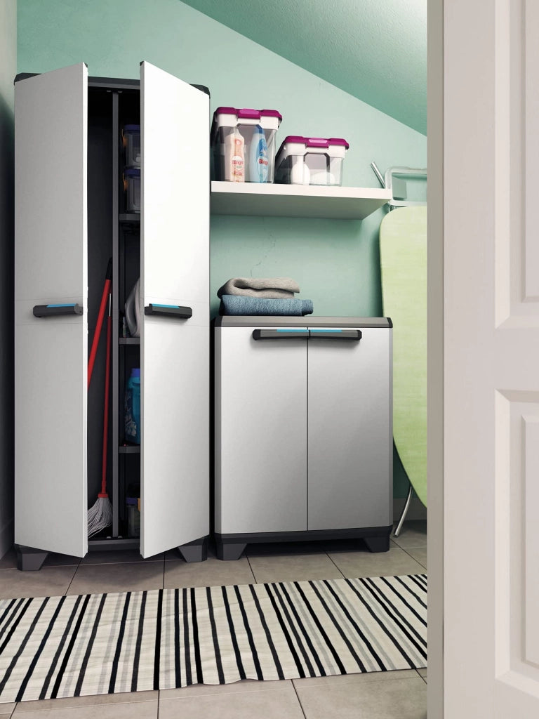 Armadio Basso in Resina per Esterno con 1 Ripiano Regolabile Colore Grigio e Nero Linear Keter