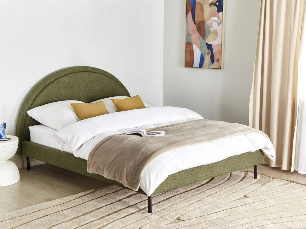 Letto matrimoniale in poliestere bouclè verde imbottito con base a doghe e testiera rotonda 160 x 200 cm minimalista retrò