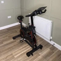 Cyclette da Casa con Volano da 8 kg e Schermo LCD, in Acciaio e ABS, 103x53x100-114 cm, Rosso e Nero