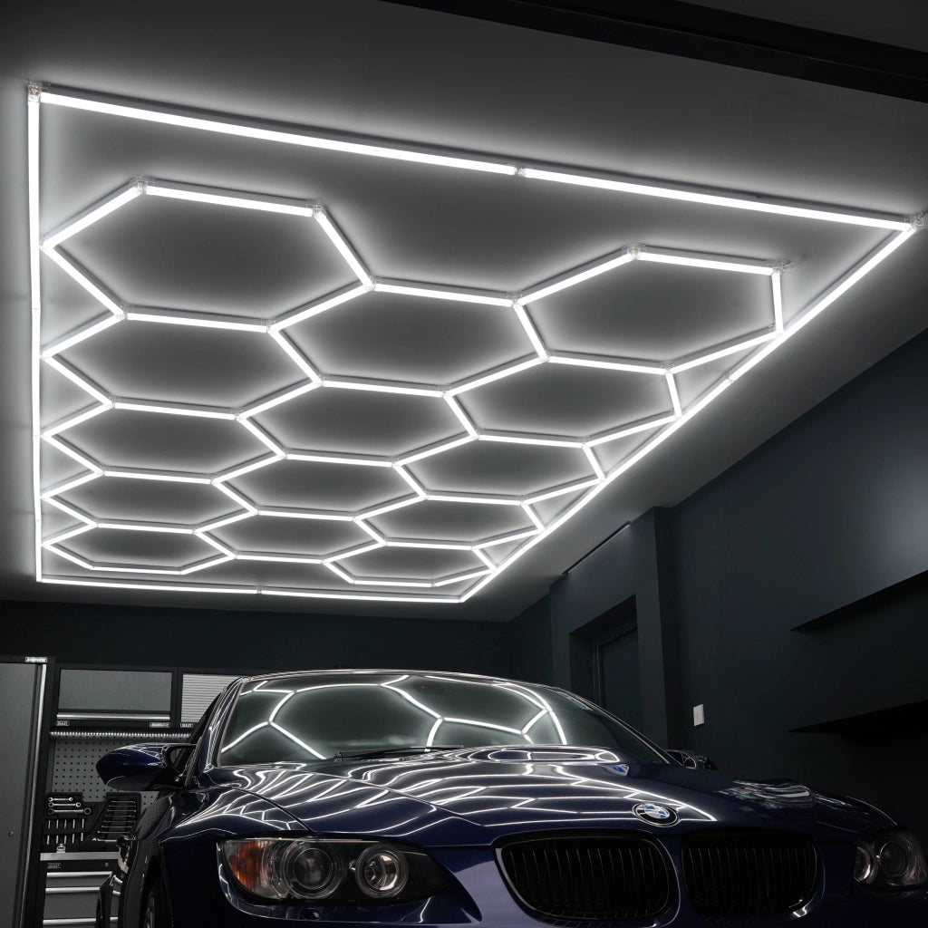 Illuminazione LED Esagonale 14x 6000K con Cornice per Garage e Palestra