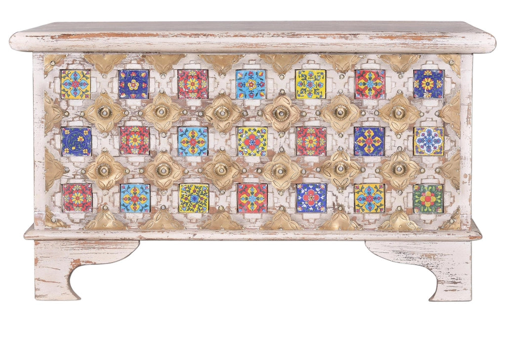 Cassapanca in massello di mango, maiolica e ottone