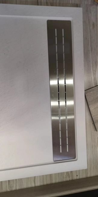 Piatto doccia marmoresina gelcoat con scarico a cascata bianco h.2,8cm PIEDRA STONE 70x140 cm