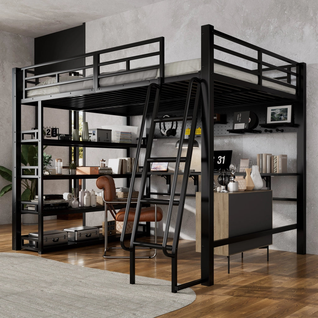 Letto a castello 140x200 cm con ripiani; grande spazio e presa di ricarica in ferro nero