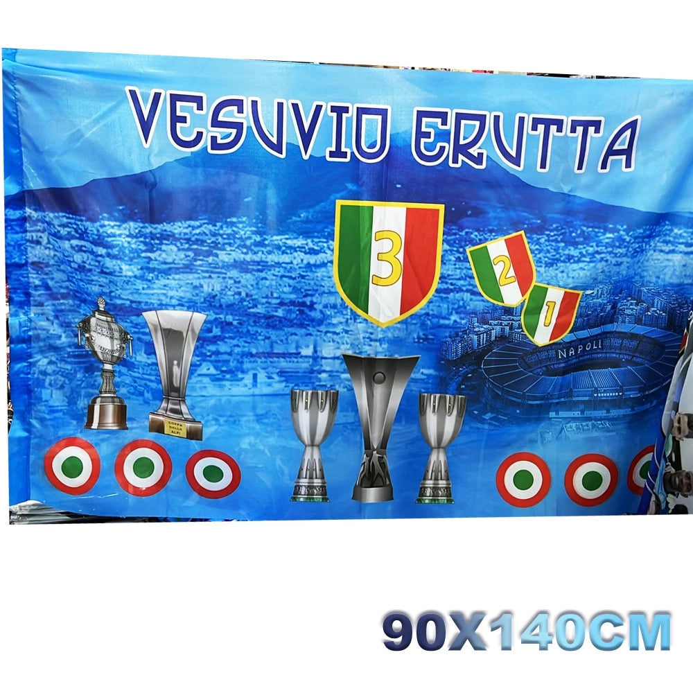 Trade Shop - Bandiera Forza Napoli Festa 3 Scudetto Vesuvio Erutta Coppe Trofei 90x140cm -
