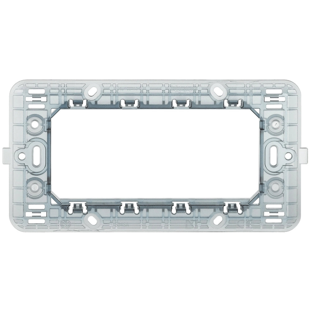 Supporto bticino 504sa per installazione serie matix a 4 moduli portafrutti