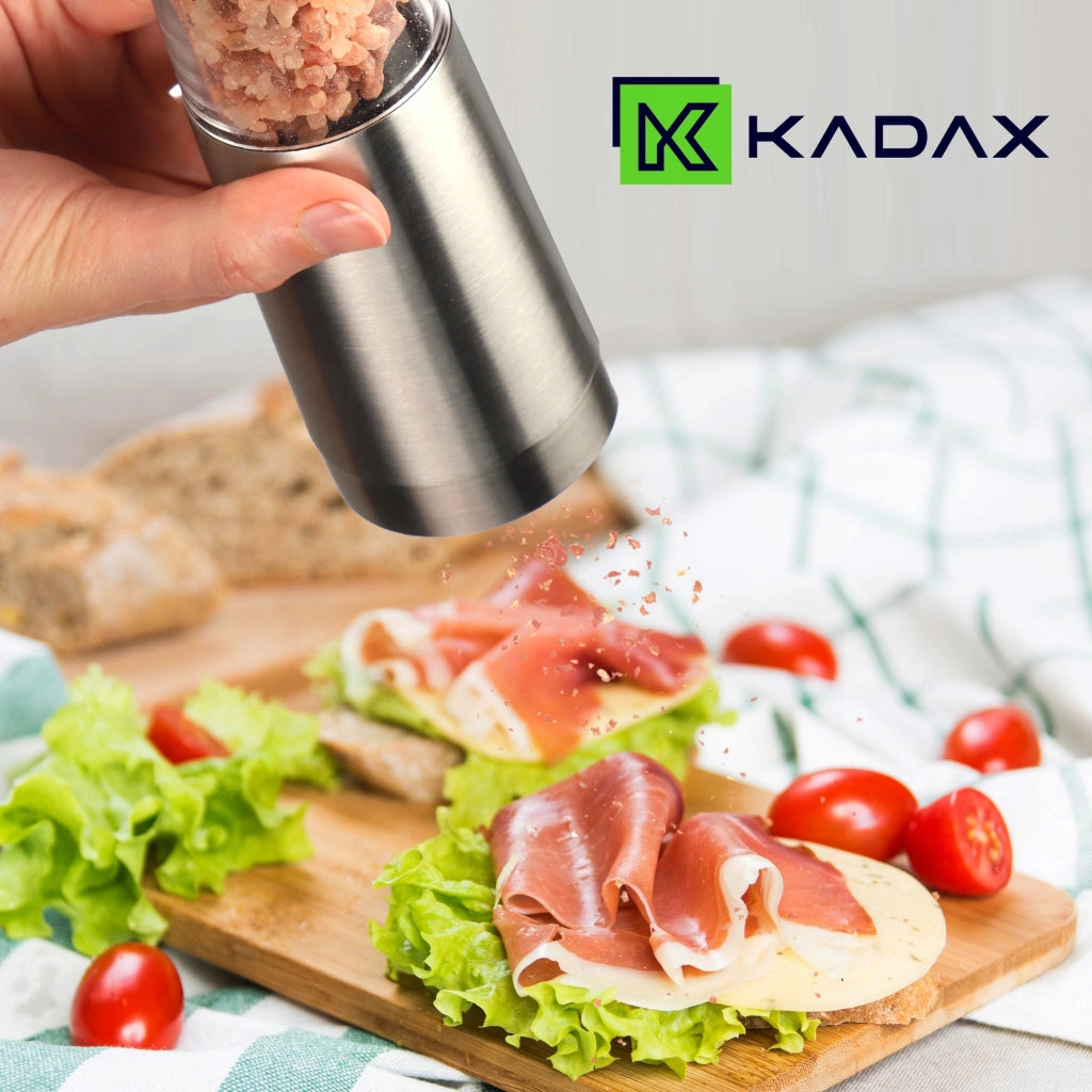 Macinino elettrico in acciaio KADAX per pepe, sale, spezie ed erbe aromatiche, velocità di macinazione regolabile.