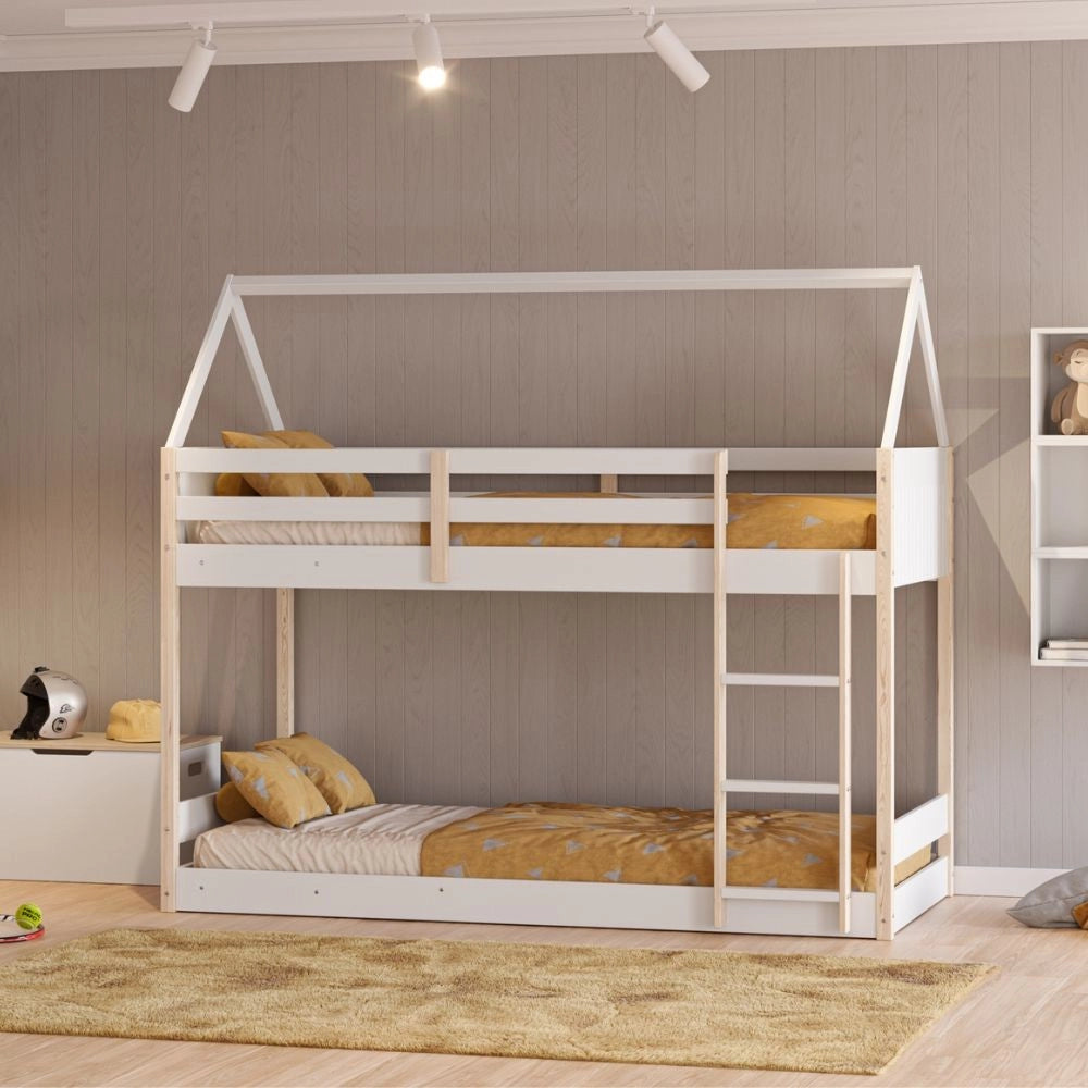 Letto a castello Montessori a forma di casetta in legno bianco – Due sogni sotto un unico tetto, con stile e funzionalità