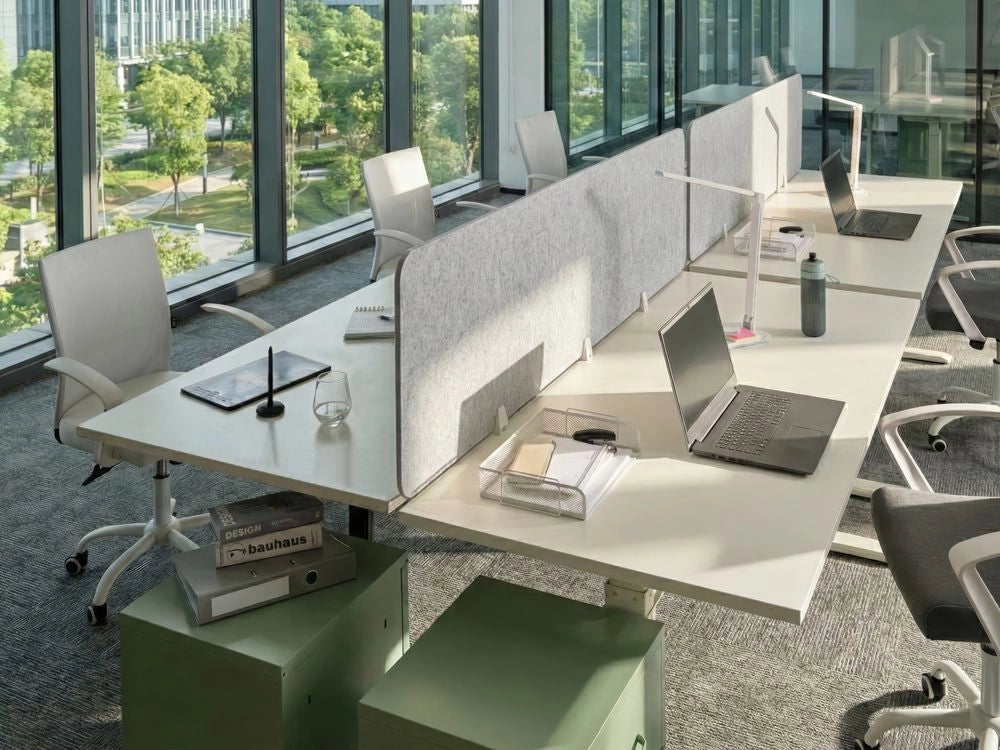 Pannello divisorio in PET per scrivania rivestito in tessuto 180 x 50 cm Grigio Morsetti di montaggio modulari Casa Ufficio