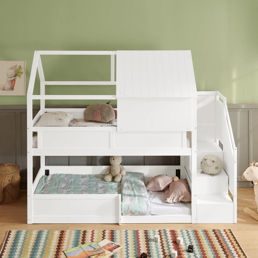 Letto a castello in legno massello con scala laterale e design casetta; bianco