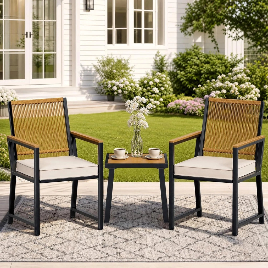 Set di mobili da giardino in rattan, 3 pezzi, 2 sedie da giardino in rattan con tavolo, fino a 160 kg, resistente alle intemperie, braccioli in WPC, set di mobili da terrazza, giardino