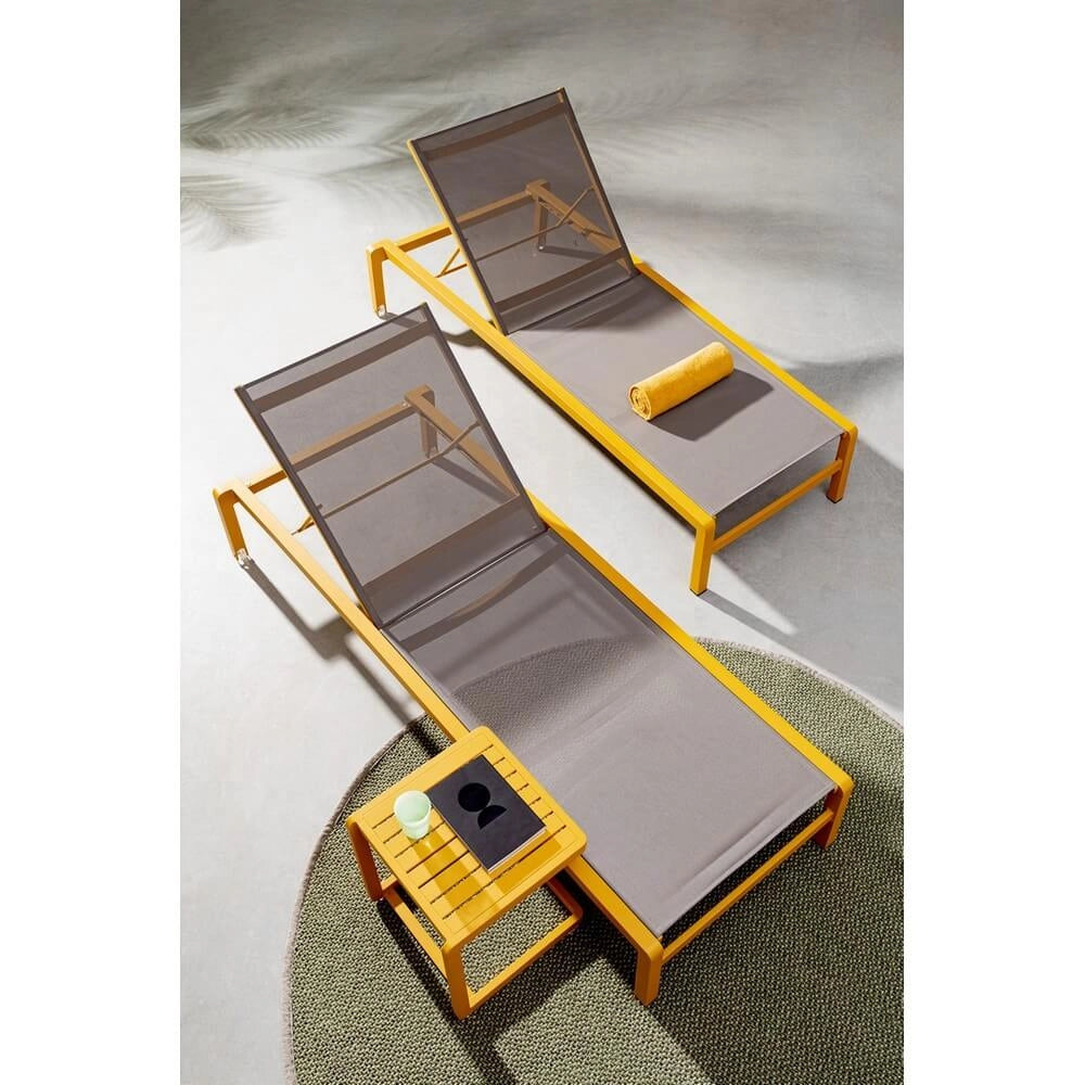 Set di 2 Tavolini da Esterno in Alluminio Verniciato 40x40x45 cm - STRONG