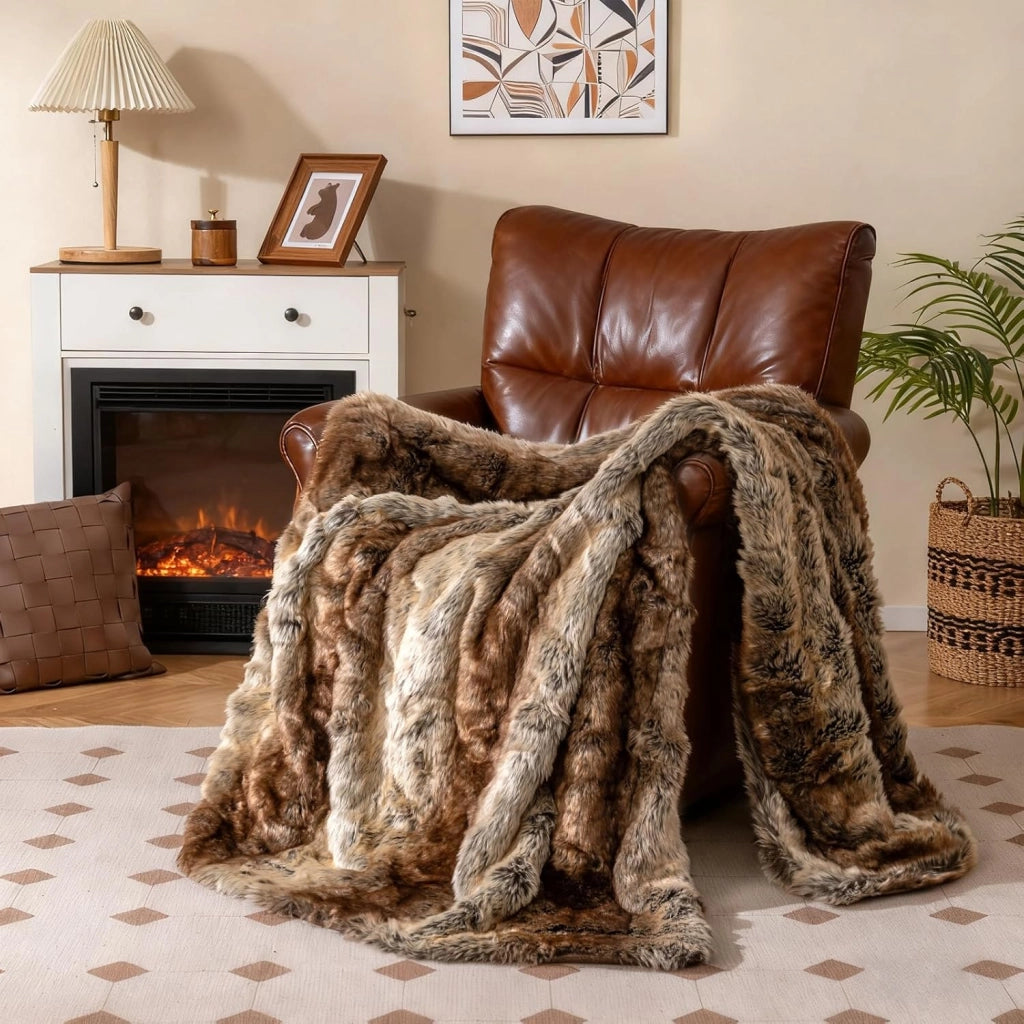 Pelosa per Letto Matrimoniale, Coperta in Pelliccia Sintetica Morbida e Soffice, Plaid di Lusso Spesso Caldo per Letto, Divano, 153 x 203 cm