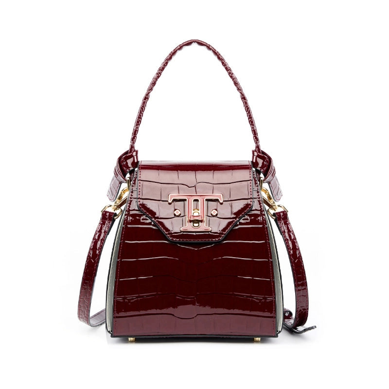 Borsa a tracolla da donna in vera pelle con stampa coccodrillo, colore rosso.