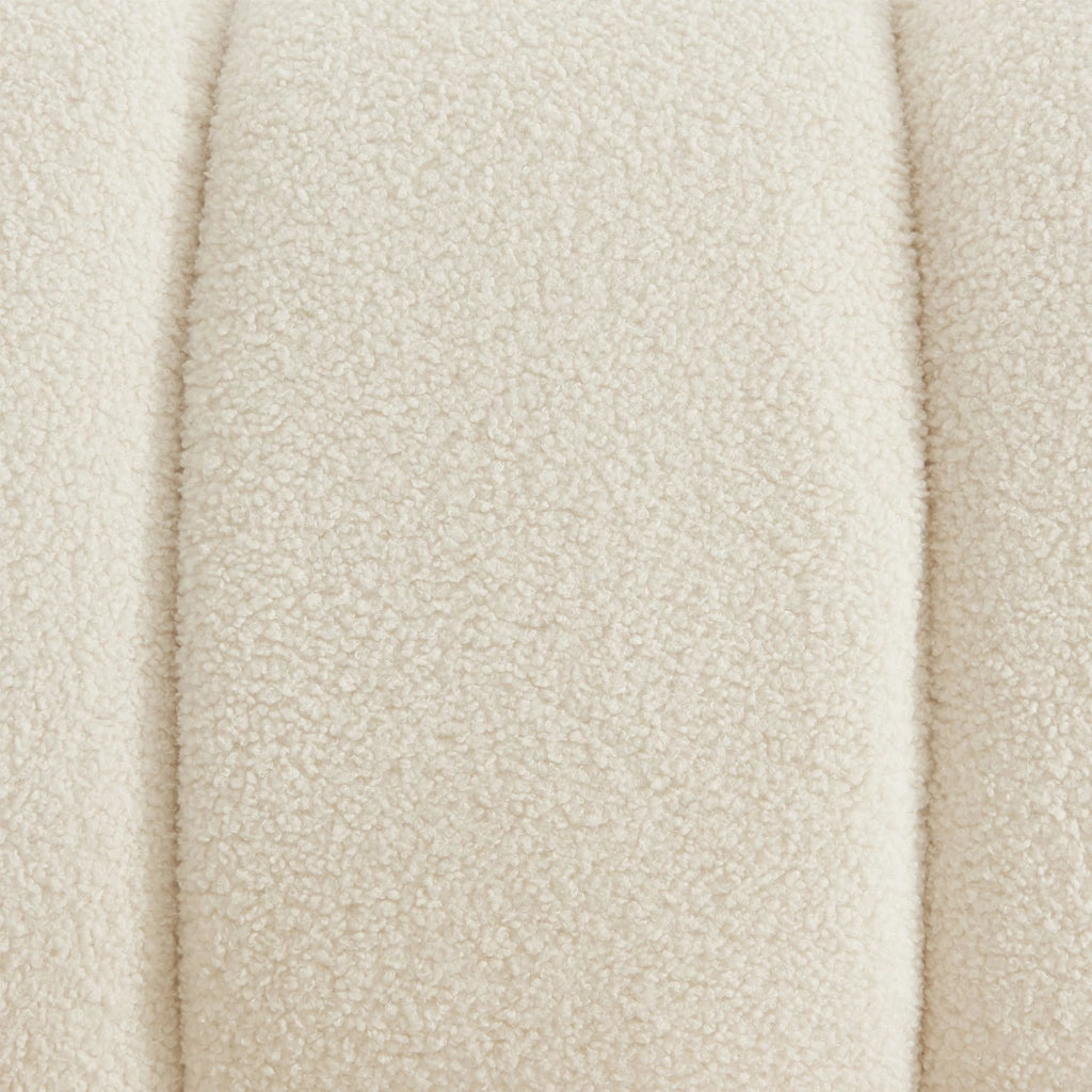 Poltrona relax con gambe rotonde in legno e tessuto bouclé, crema