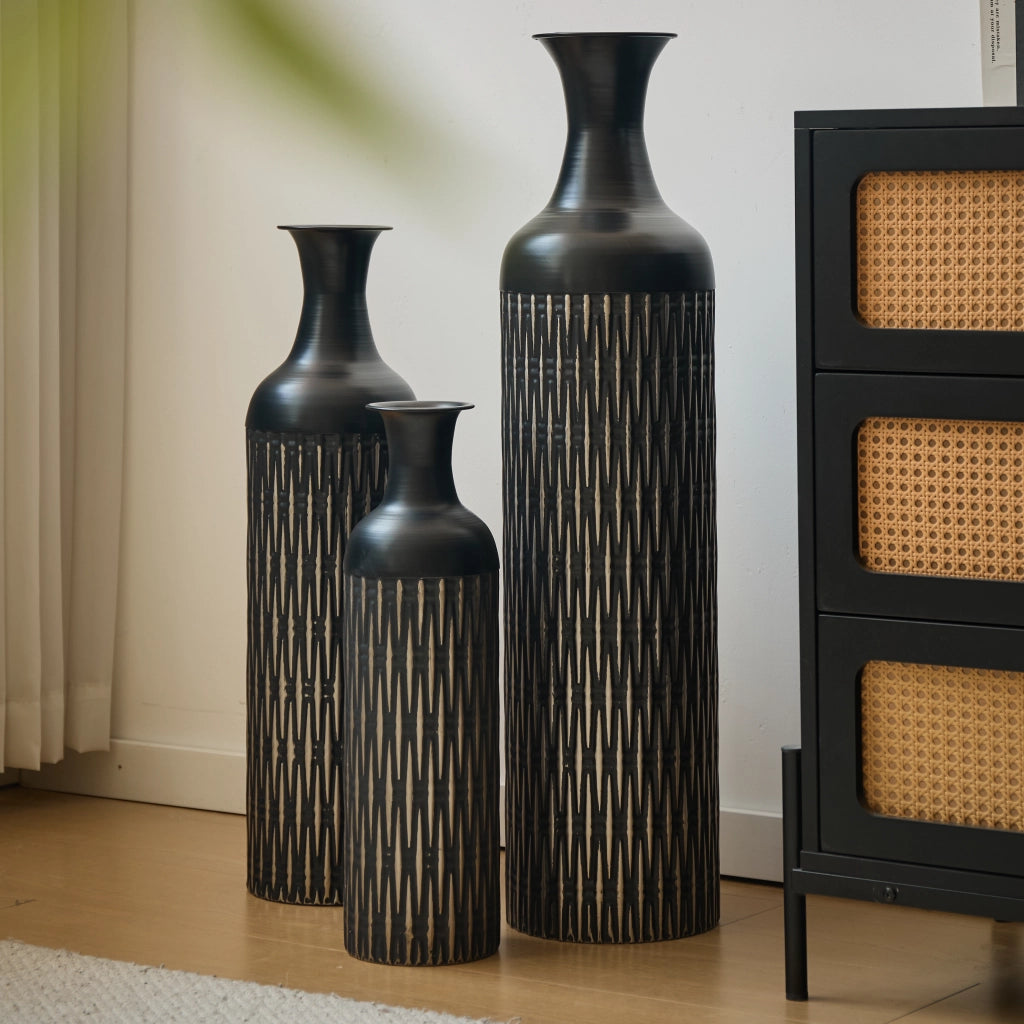 Fioriera a più livelli in metallo nero con motivo a righe verticali, set da 3 per fiori secchi e decoro