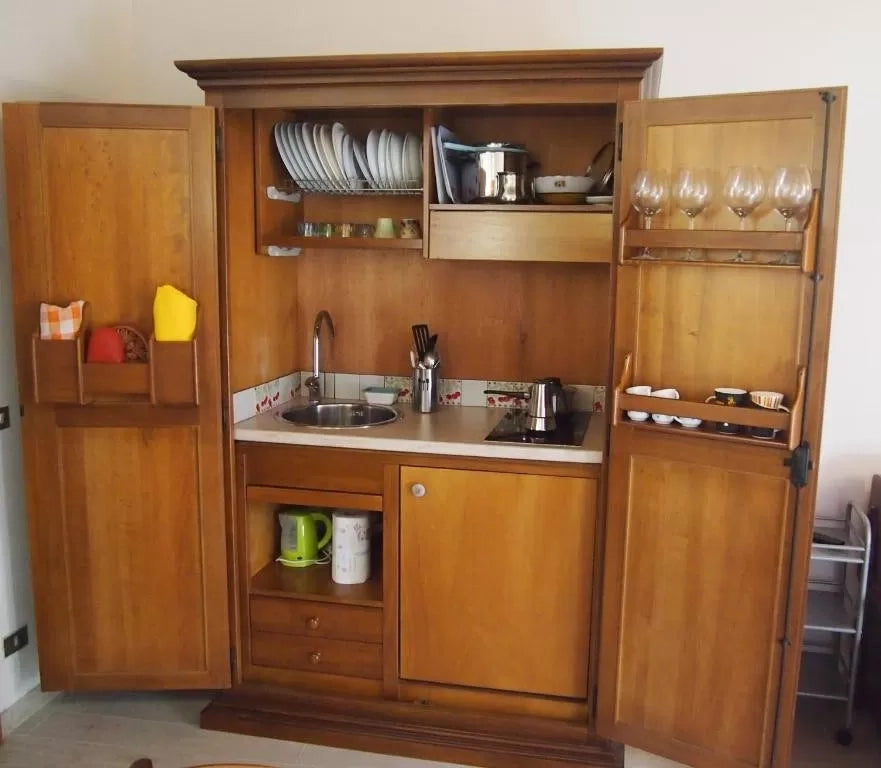 Armadio cucina arte povera in legno cucina 2 porte 135x70x210 | kit completo elettrodomestici: armadio cucina senza elettrodomestici - Mobili 2G