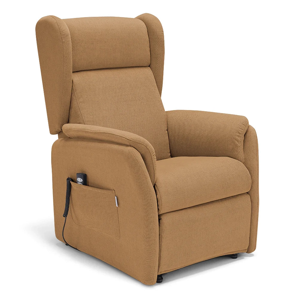 Poltrona relax elettrica FIRENZE MADE IN ITALY per anziani e disabili, 2 motori, 4 ruote, con Kit Batteria, tessuto antimacchia, colore Mango