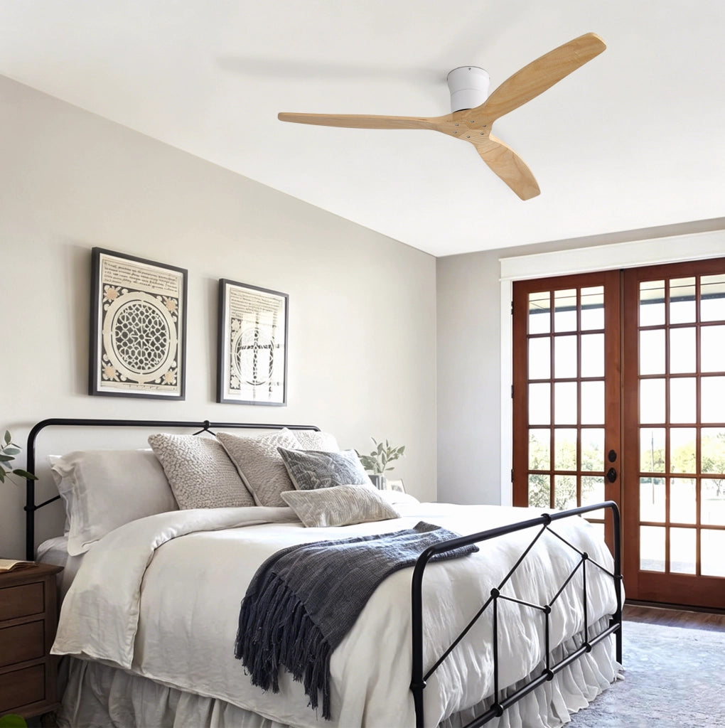 Ventilatore da soffitto bianco con motore DC silenzioso; telecomando e timer