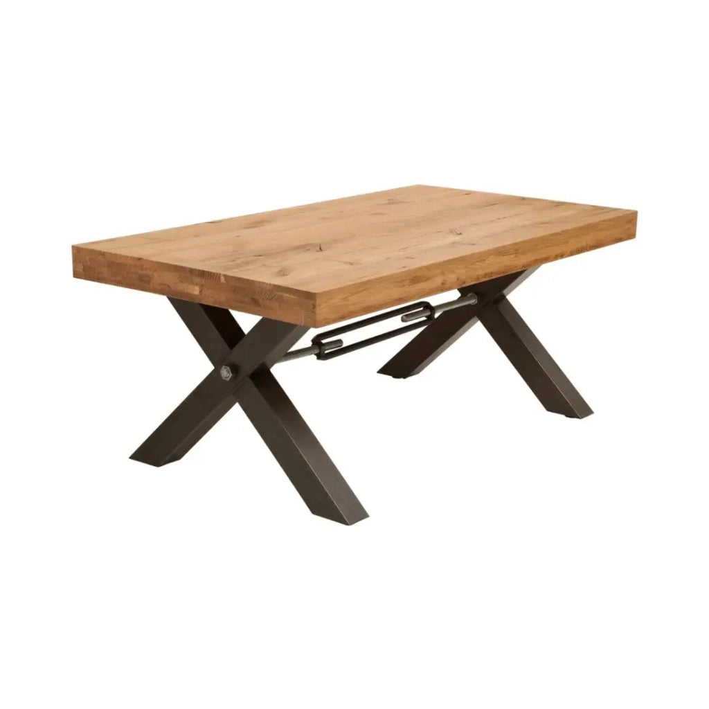 Tavolino basso CAVARA 110 cm in legno massiccio di rovere oliato con gambe metalliche nere a X – stile industriale