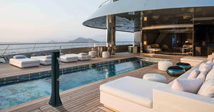 Mini Doccia Solare da Giardino 23L Miscelatore Lavapiedi e Doccetta Antracite