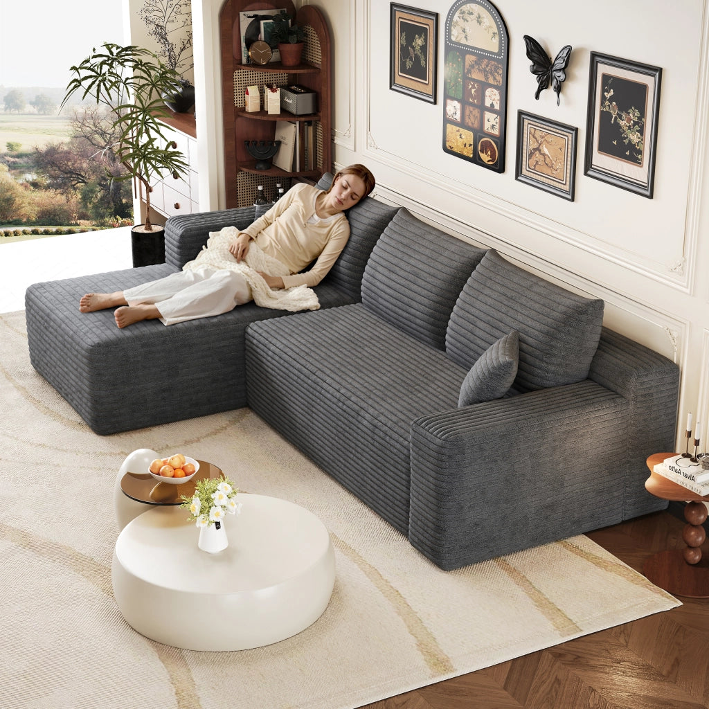 Divano angolare con seduta profonda e schiuma morbida ad alta elasticità in tessuto grigio scuro 241 × 151 × 58 cm