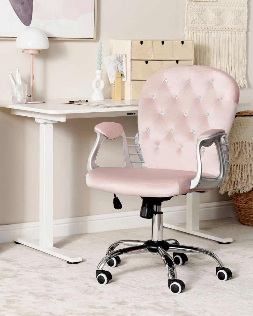 Sedia da ufficio in velluto rosa con cristalli e altezza regolabile e schienale trapuntato stile retrò moderno