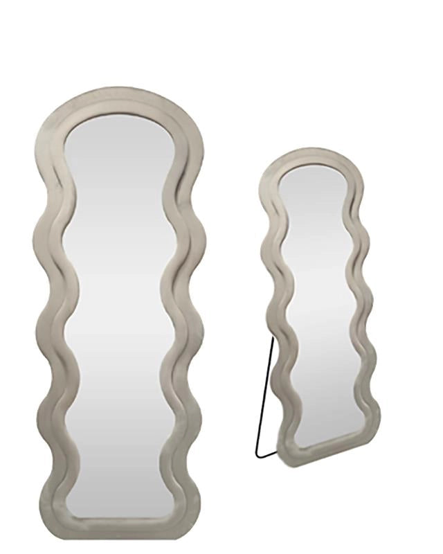 SPECCHIO ONDULATO IN VELLUTO GRIGIO CON PIEDE E GANCI PER APPENDERE MISURE: 60X160 CM