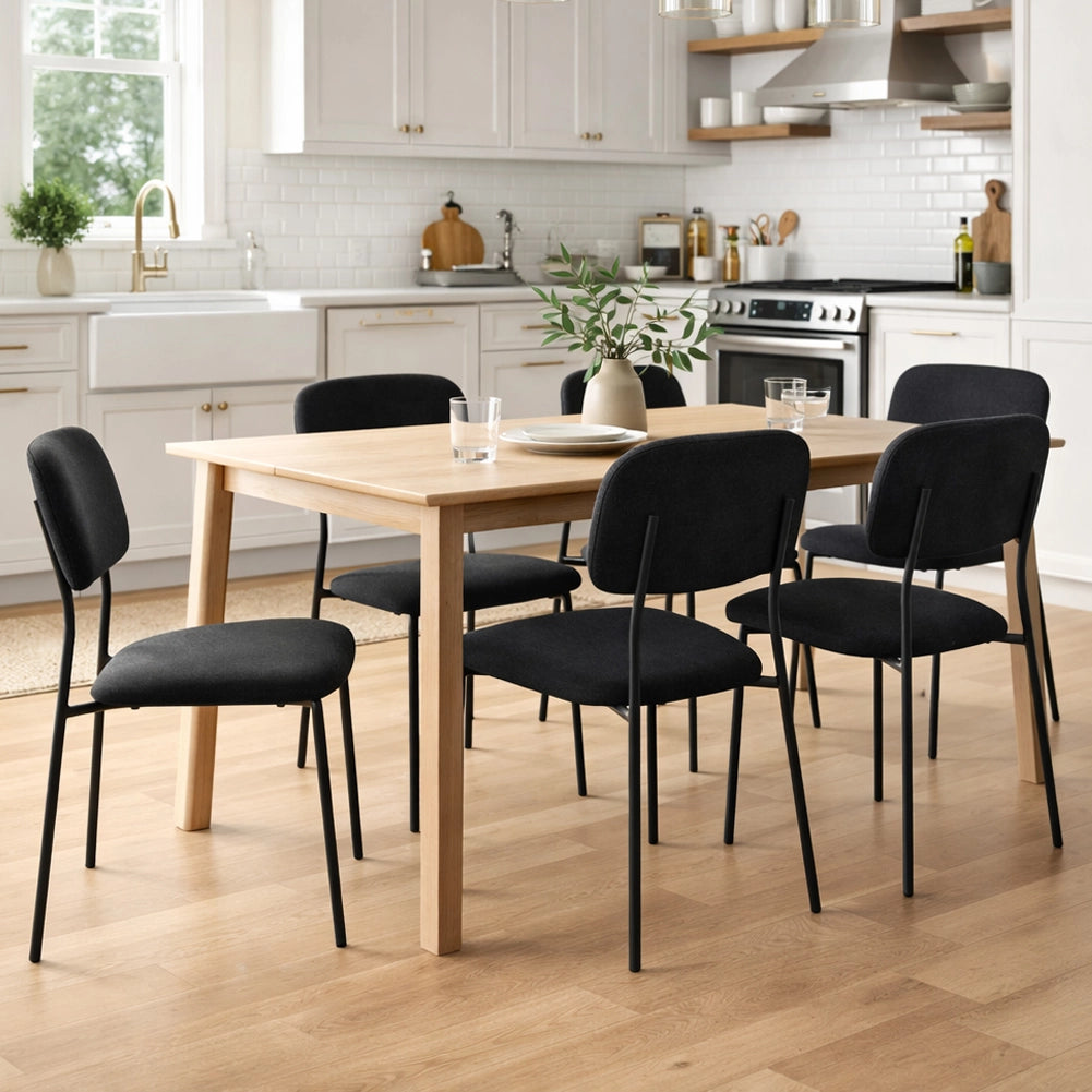 Set 4 Sedie Nere Parigi in Tessuto con Struttura in Metallo e Seduta Ergonomica