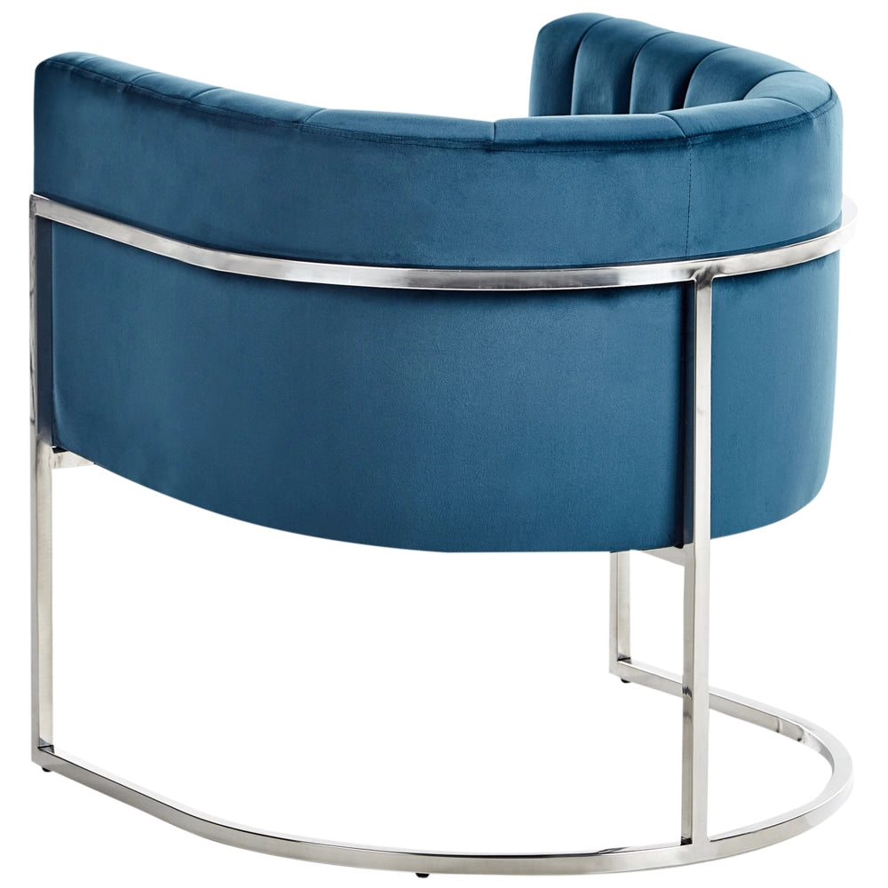 Poltrona Tessuto Velluto blu Struttura In Metallo Argento Schienale Smerlato Stile Glam