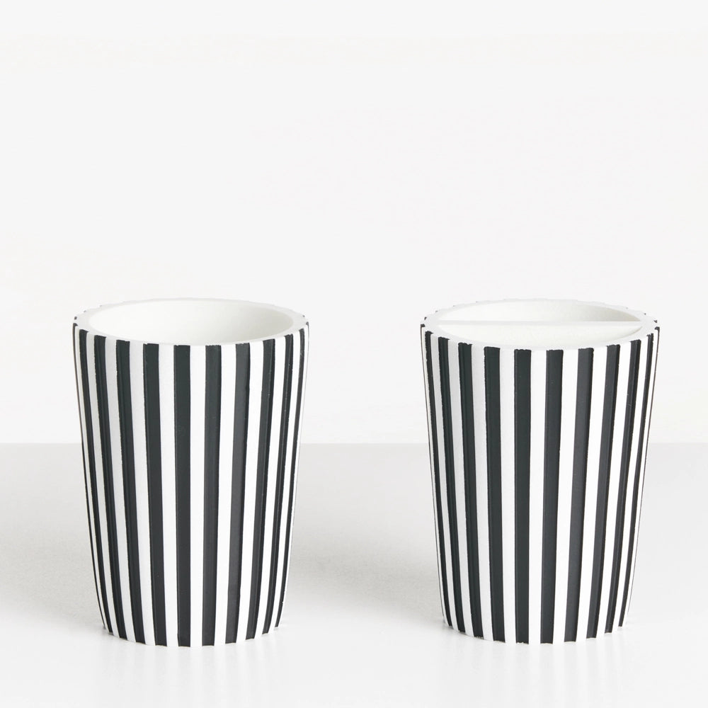 Set di accessori per il bagno Portasapone Dispenser di sapone Portaspazzolino Portaspazzolino nero e bianco
