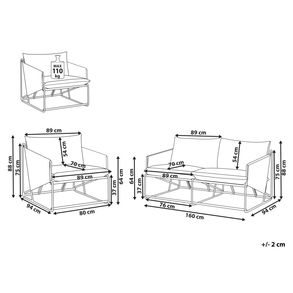 Set divano e poltrona bassi oversize in metallo con cuscini schienale e seduta Arredamento da interno ed esterno Giardino verde