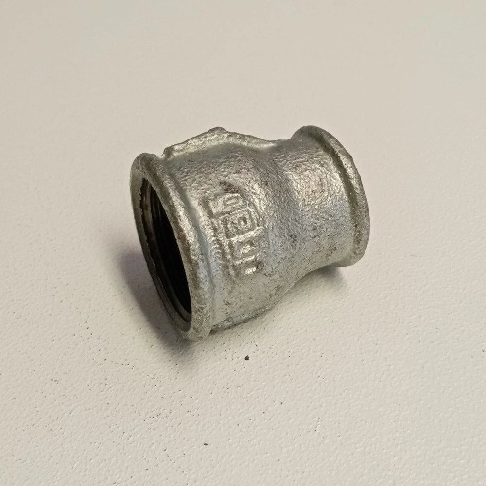 Raccordo ff 1''+1/4x1'' manicotto giunzione ridotta di ghisa zincata malleabile