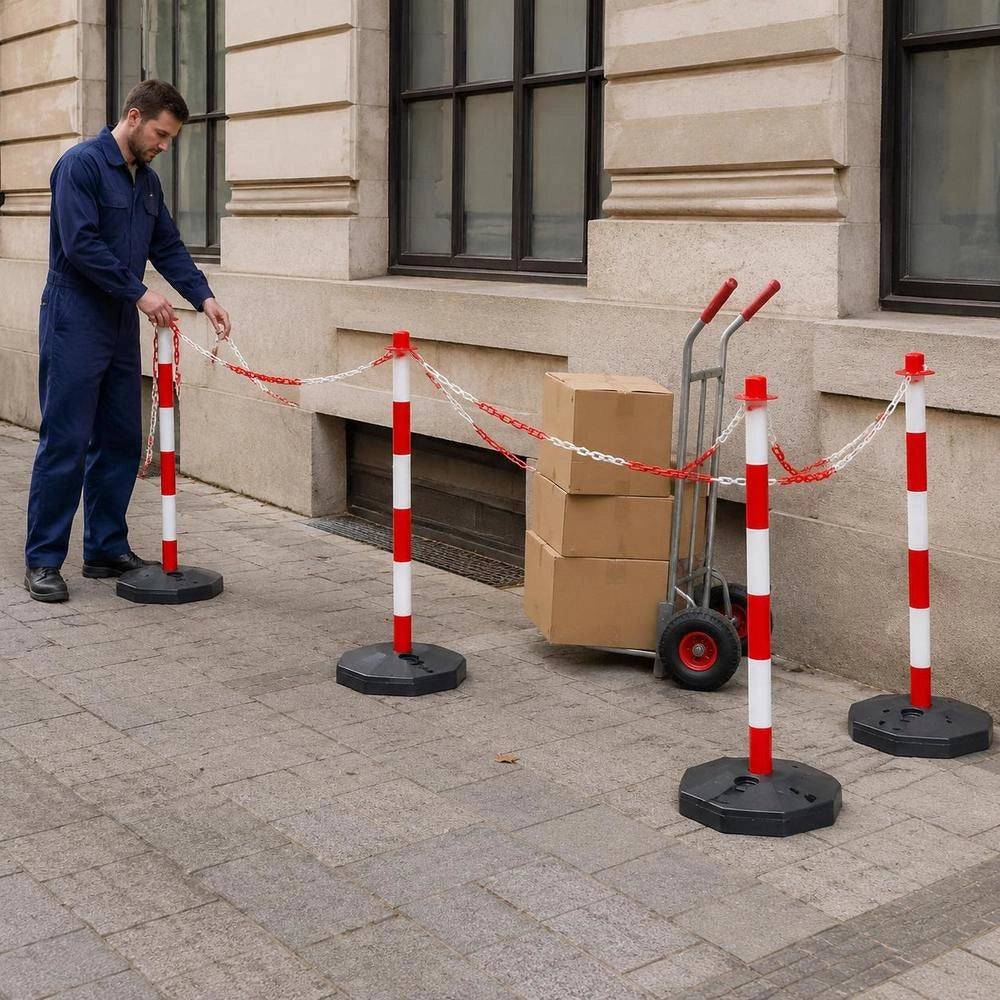 Set Of 4 Bollards And 2 Plastic Chains, Each 10 M Long