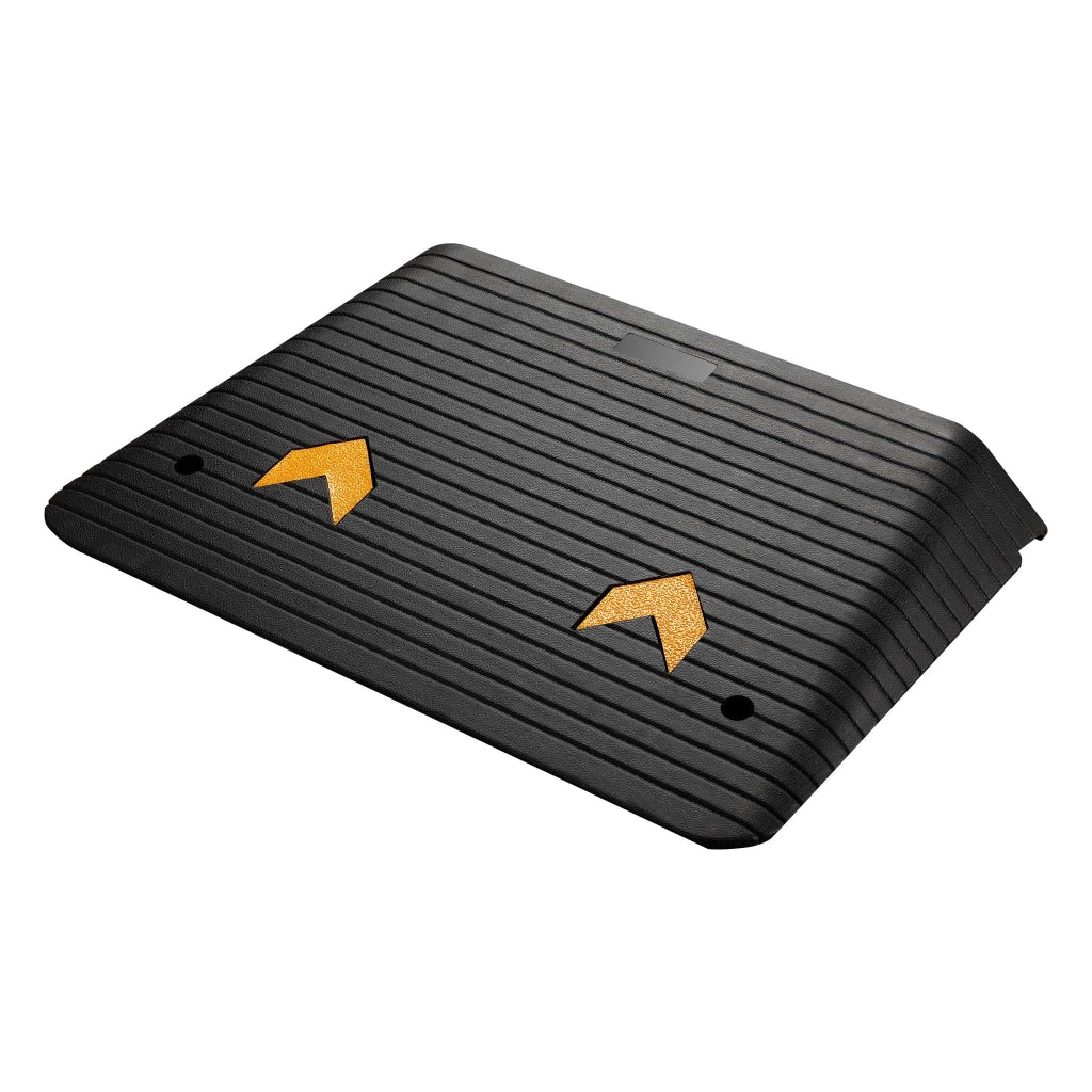 Rampa in gomma per marciapiede e soglia 901,7x619,8x101,6 mm max 50 t con elementi riflettenti